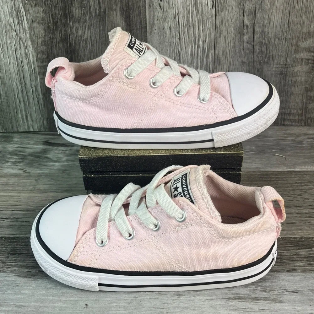 Converse Chuck Taylor All Star Pink Canvas Infant Low Top Sneakers 9 A11475F